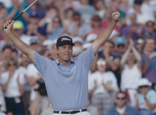 Tom Lehman celebrates winning the 1994 Memorial Tournament