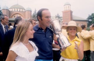 Lou Graham with with his wife, Patsy, and daughter Louanne after winning the US Open in 1975 after a playoff