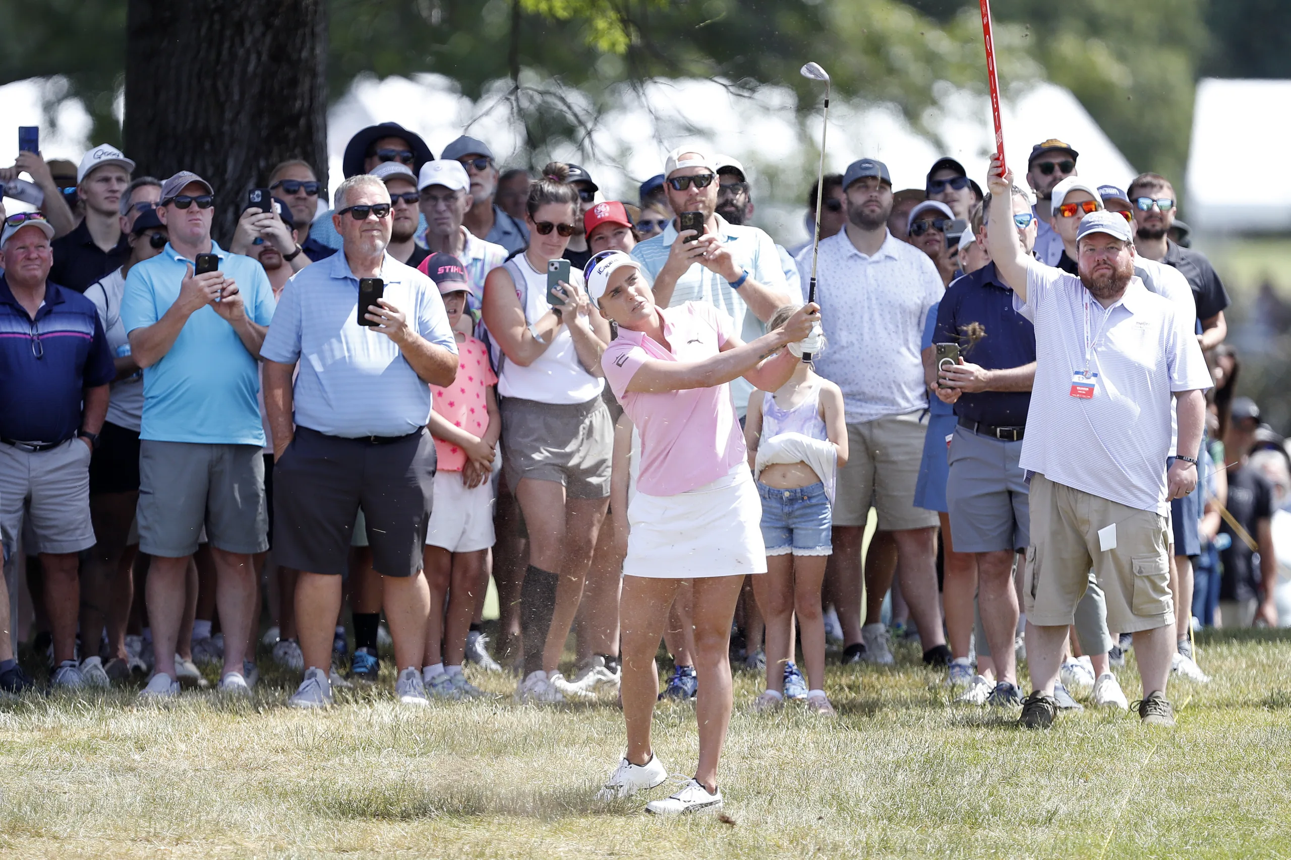 LPGA’s Lexi Thompson goes 7 under in 6-hole stretch at Meijer Classic