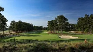 The 16th hole at Pinehurst No.2