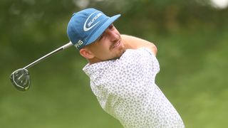 Sam Bennett takes a shot at the Simmons Bank Open