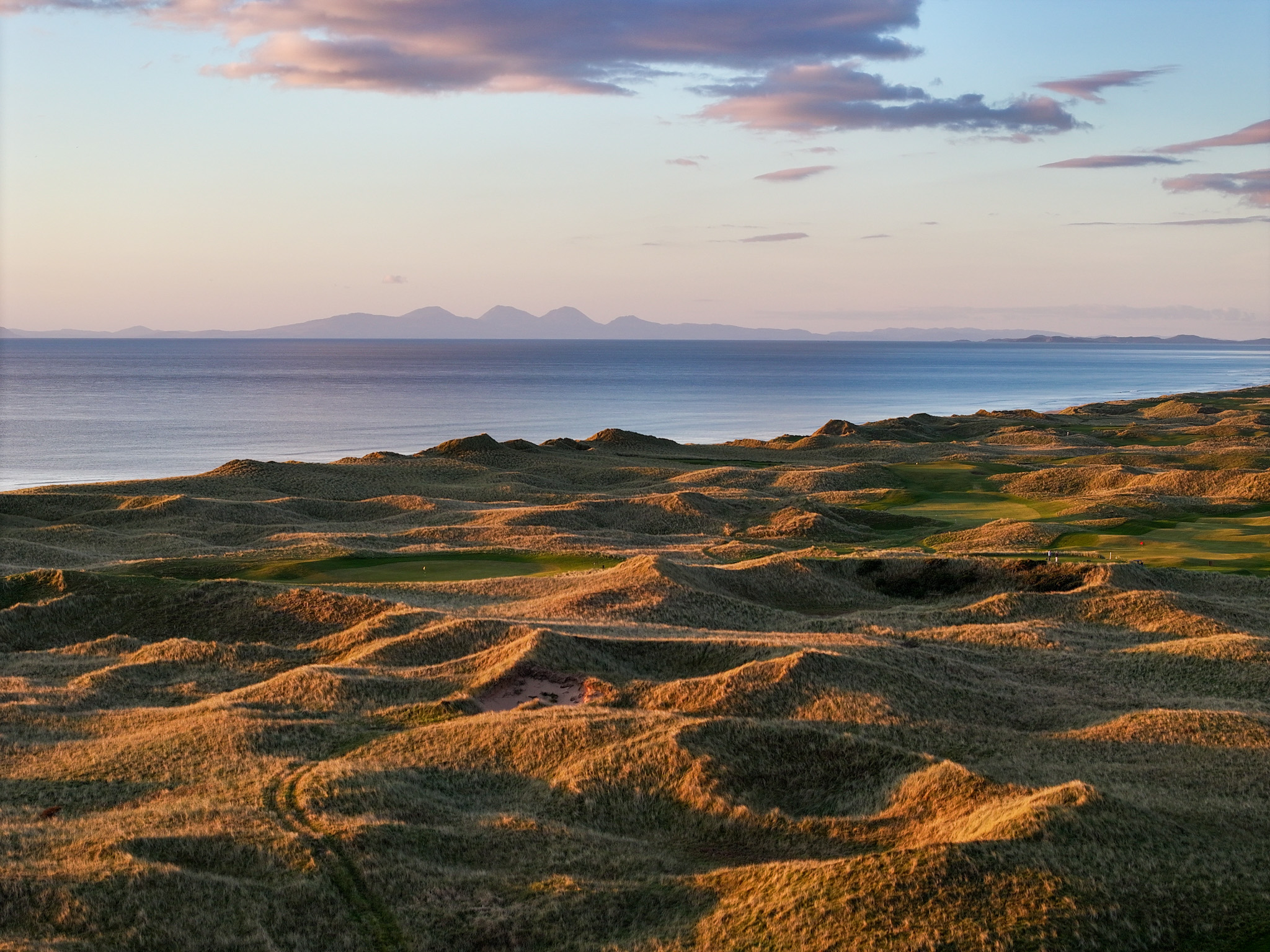 Machrihanish Golf Club and the Ocean seen from a bird's eye view