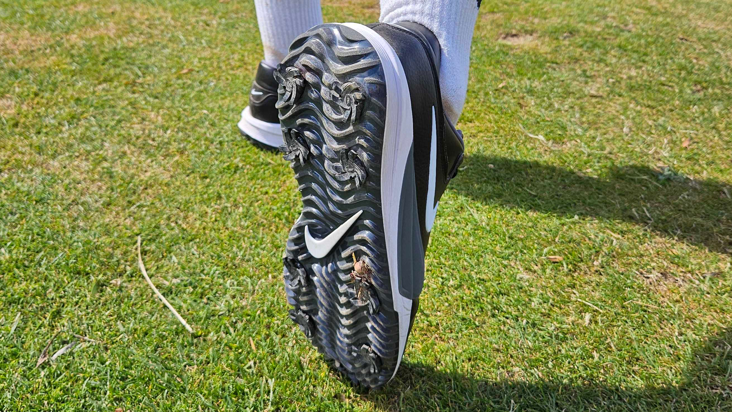 A general view of the Nike Victory Pro 4 Golf Shoes